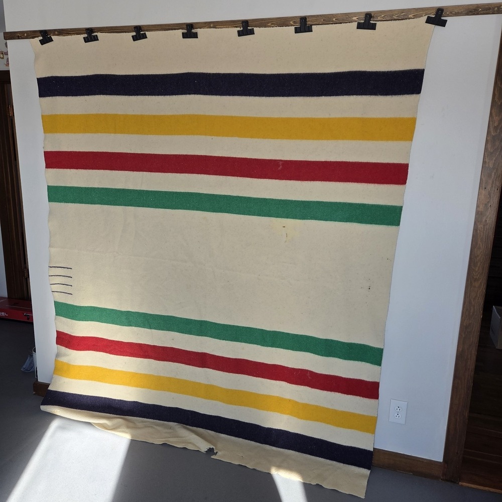VINTAGE HUDSON'S BAY 4 POINT WOOL BLANKET~ENGLAND~77 X 92